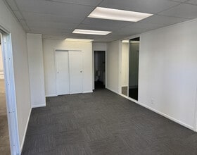 335-369 Beach Rd, Burlingame, CA for lease Interior Photo- Image 2 of 3