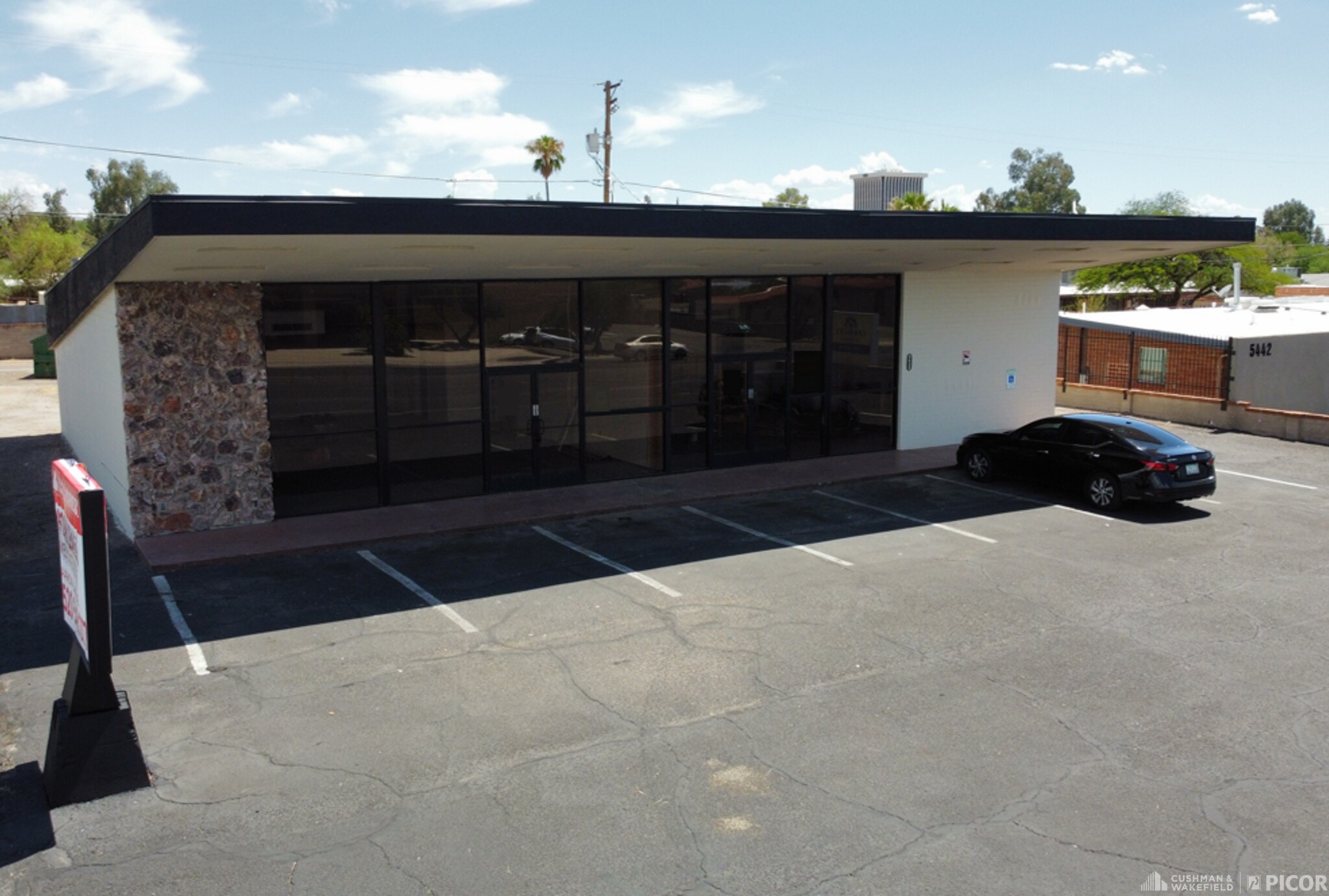5450 E 5th St, Tucson, AZ à louer Photo principale- Image 1 de 7