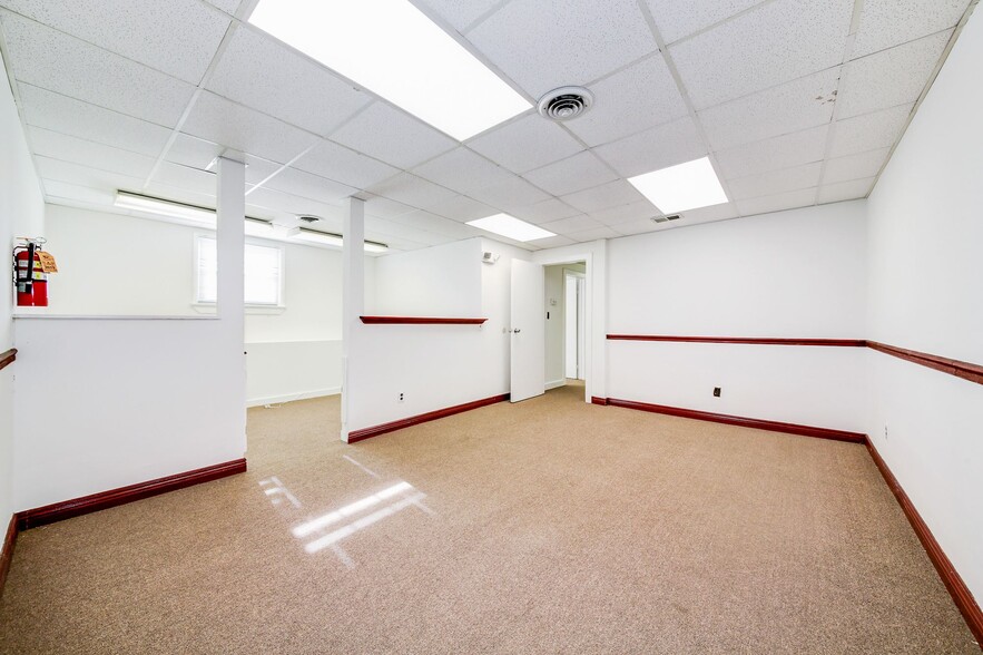 70 Schanck Rd, Freehold, NJ for lease - Interior Photo - Image 3 of 22