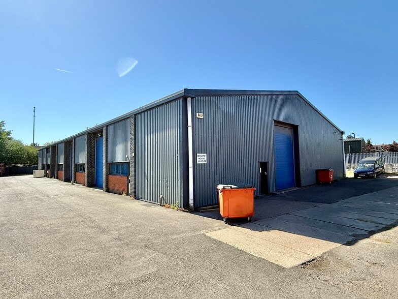 66H-66J Countess Rd, Northampton for lease - Building Photo - Image 2 of 3