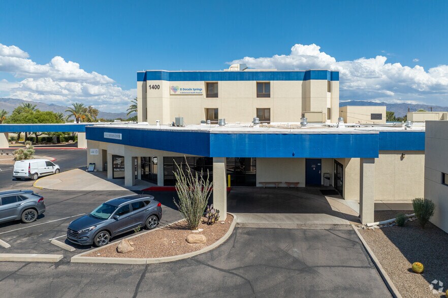 1400 N Wilmot Rd, Tucson, AZ à louer - Photo du bâtiment - Image 2 de 15