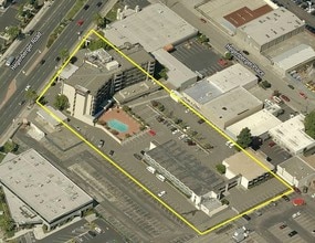 150 Hegenberger Rd, Oakland, CA - AERIAL  map view