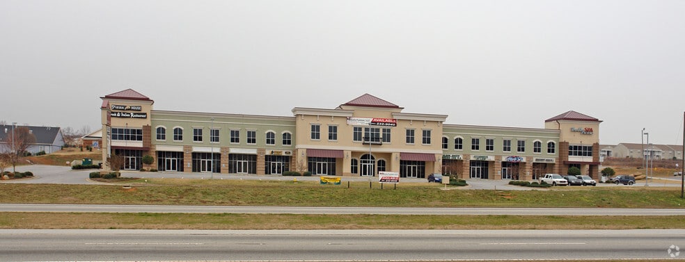 2-100 Halter Dr, Piedmont, SC for lease - Primary Photo - Image 2 of 7