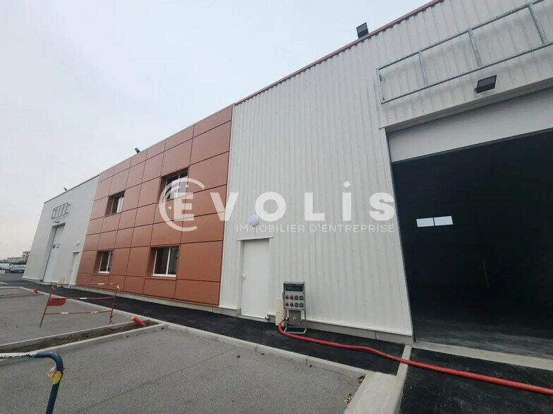 2 Rue Augustin Fresnel, Chassieu for lease - Building Photo - Image 2 of 20