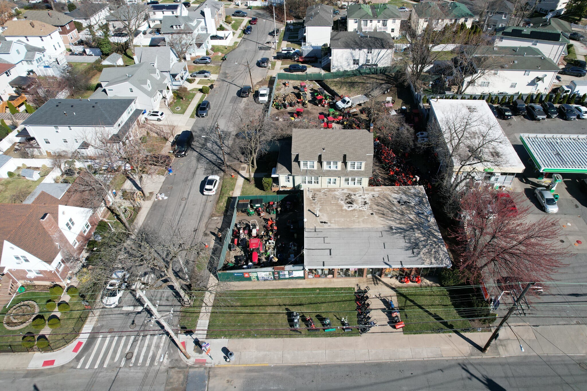 Staten Island Mixed-Use Assemblage portefeuille de 1 propriétés à vendre sur LoopNet.ca Photo principale- Image 1 de 8