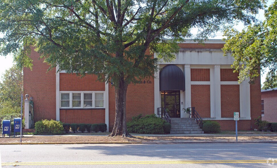2442 Devine St, Columbia, SC à louer - Photo du bâtiment - Image 2 de 2