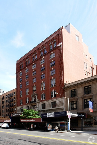213-219 W 23rd St, New York, NY à vendre - Photo du bâtiment - Image 3 de 8