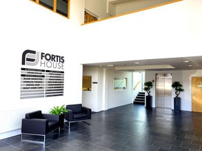 Cothey Way, Ryde for lease Interior Photo- Image 1 of 3