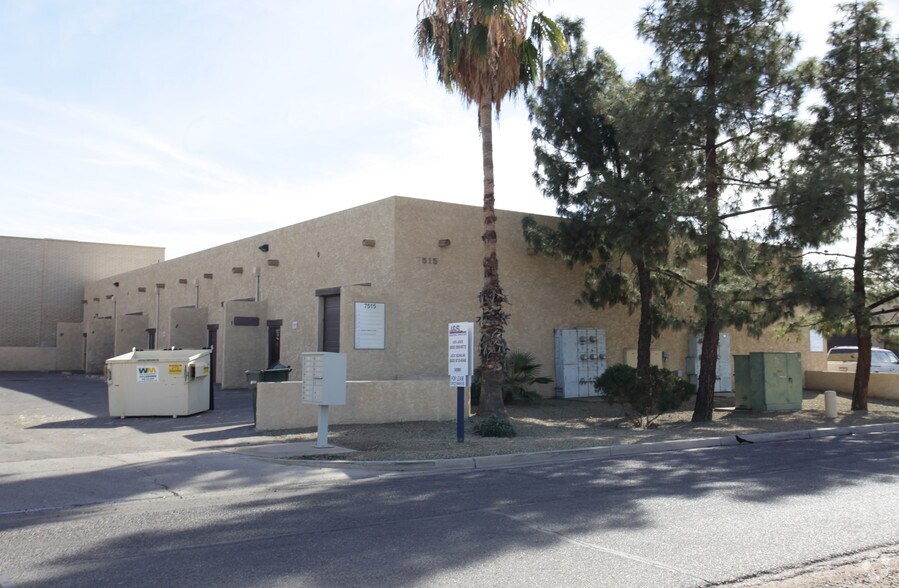 7505-7515 N 69th Ave, Glendale, AZ à louer - Photo du bâtiment - Image 3 de 10
