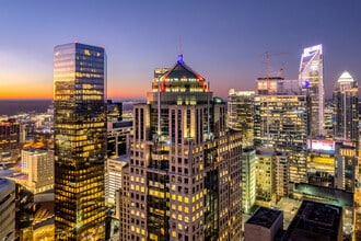 121 W Trade St, Charlotte, NC - Aerial  map view