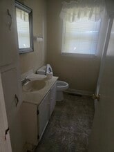 817 W Bobo Newsom Hwy, Hartsville, SC for lease Interior Photo- Image 2 of 9