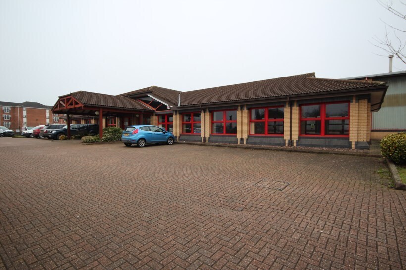 Bloomfield Rd, Tipton à louer - Photo du bâtiment - Image 3 de 3