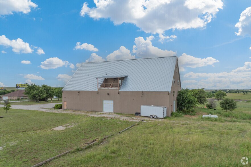 2502 County Road, Rhome, TX à vendre - Photo du bâtiment - Image 3 de 21