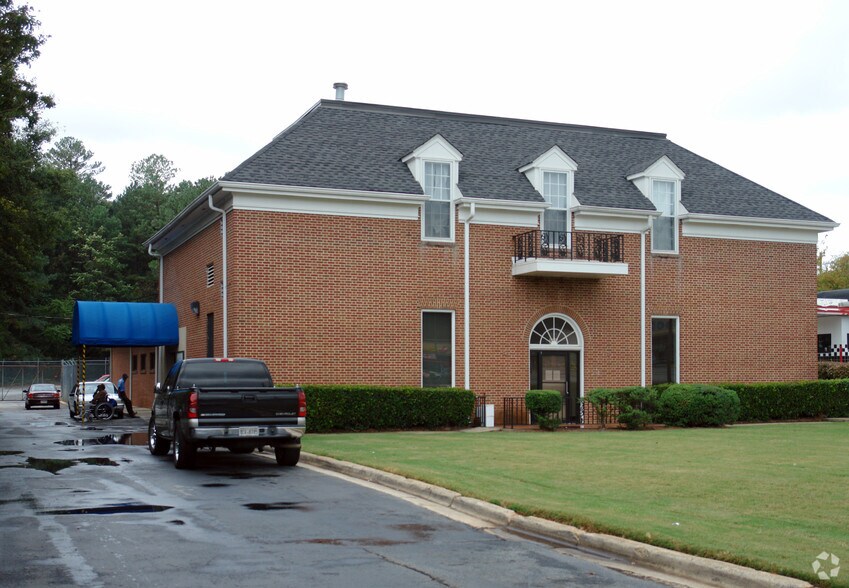 1987 Candler Rd, Decatur, GA à louer - Photo du bâtiment - Image 2 de 3