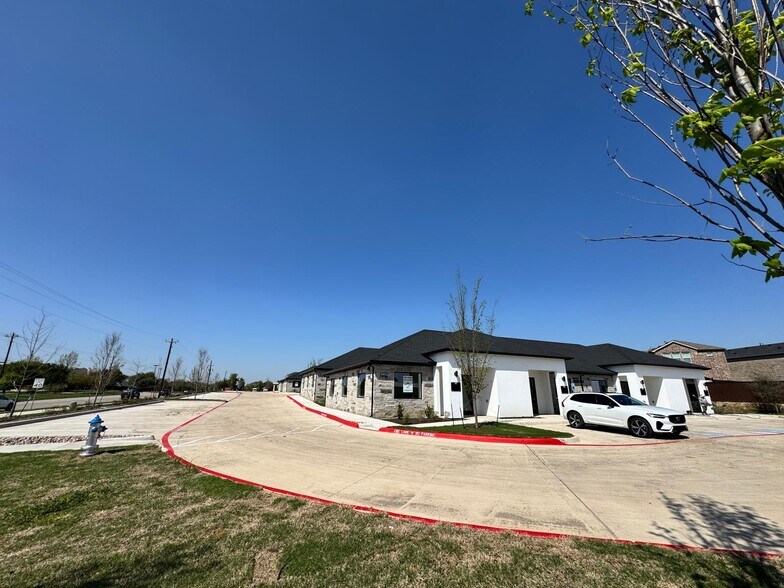 3951 Alma Rd, McKinney, TX à louer - Photo du bâtiment - Image 3 de 28