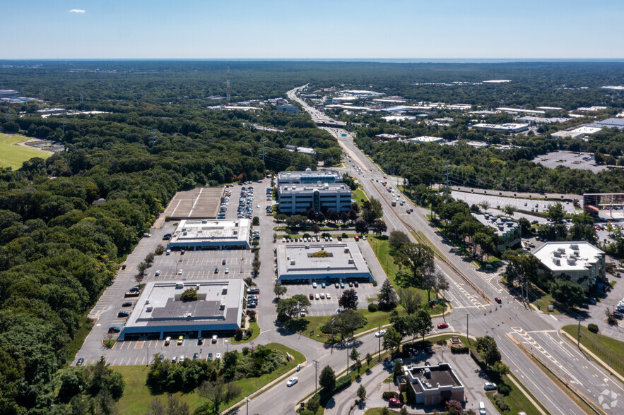 1363 Veterans Memorial Hwy, Hauppauge, NY for lease - Aerial - Image 1 of 2