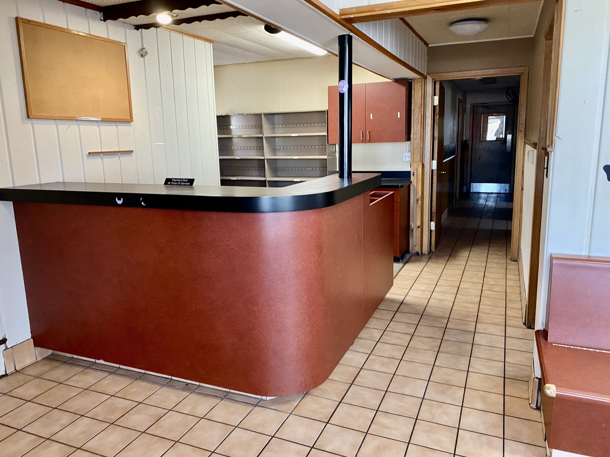 3805 S Kinnickinnic Ave, Milwaukee, WI à vendre Photo intérieure- Image 1 de 18