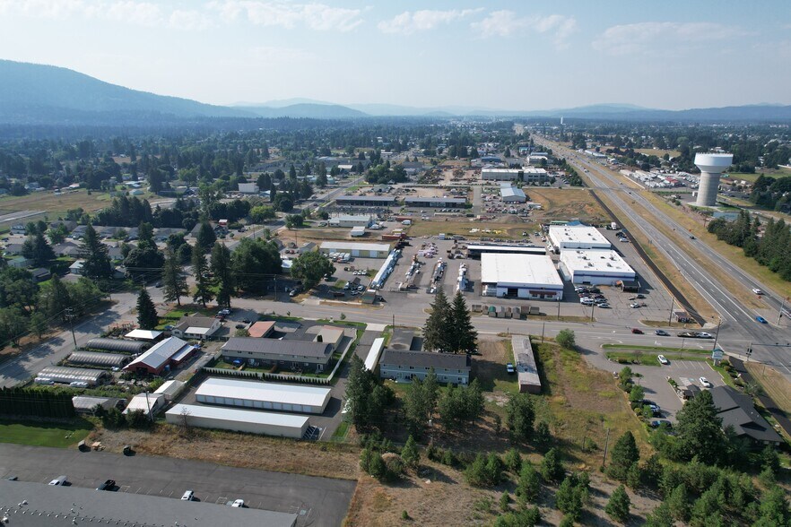 91 W Wyoming Ave, Hayden, ID à vendre - Photo du bâtiment - Image 3 de 5