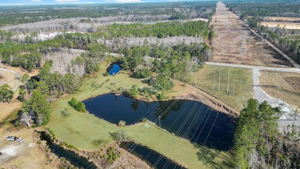 2060 US Highway 80, Bloomingdale, GA à vendre - Photo du bâtiment - Image 3 de 15