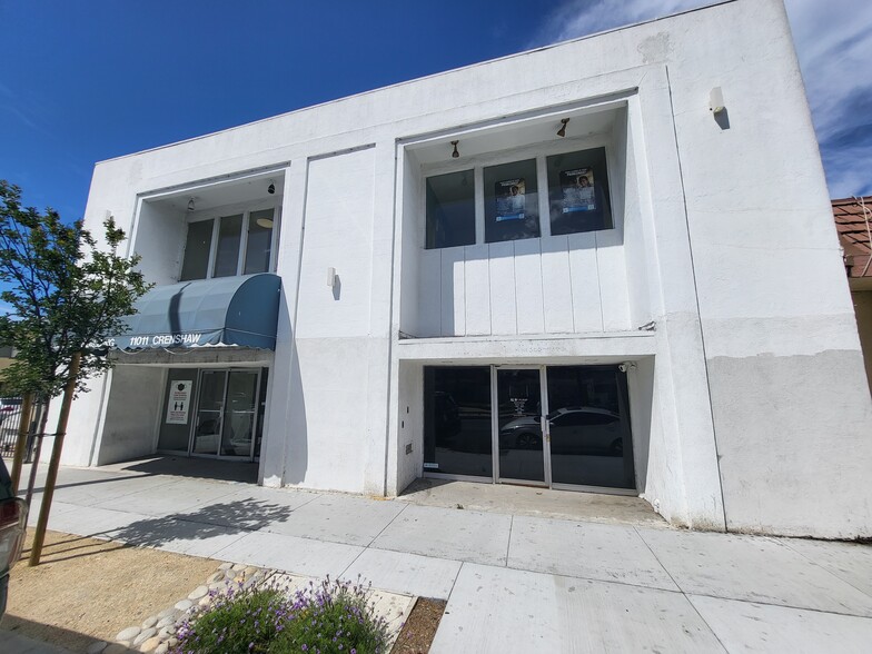 11011 Crenshaw Blvd, Inglewood, CA for lease - Building Photo - Image 2 of 8