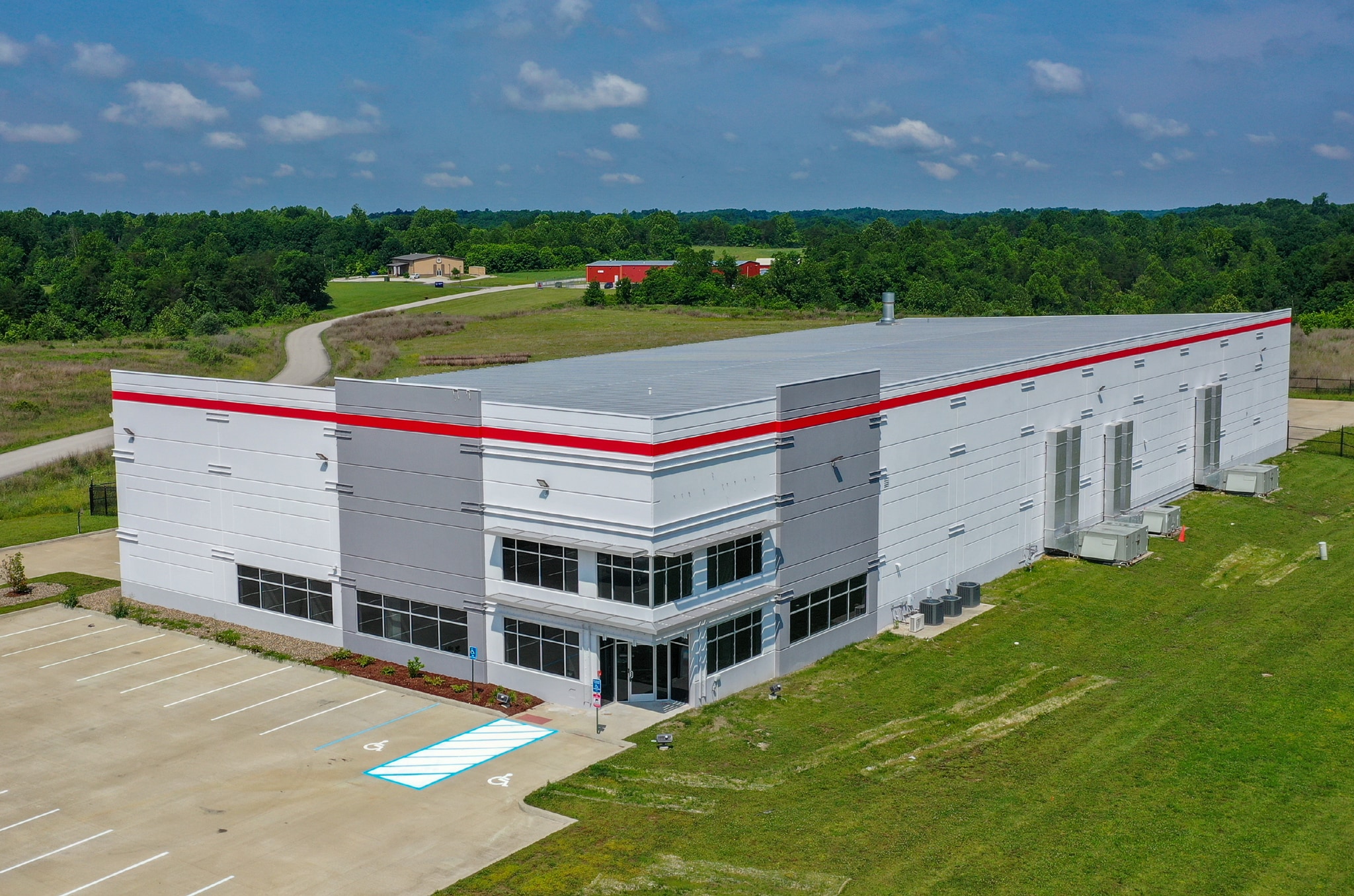 998 Eastpark Dr, Grayson, KY for sale Building Photo- Image 1 of 6