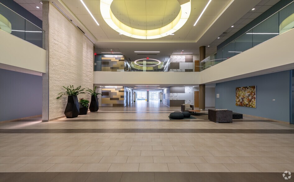 600 Technology Park Dr, Billerica, MA à louer - Hall d’entrée - Image 3 de 19