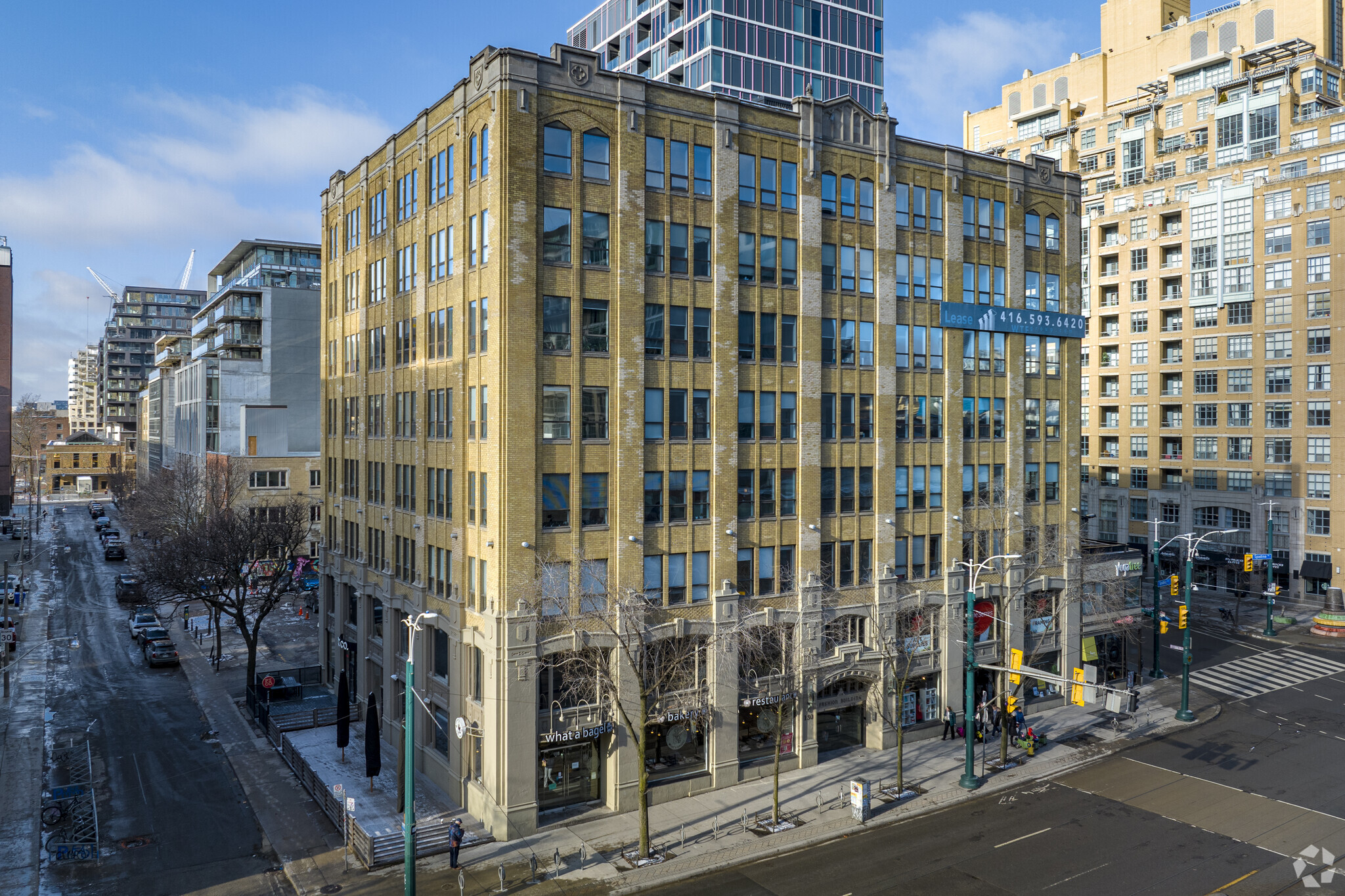 130 Spadina Ave, Toronto, ON à louer Photo du bâtiment- Image 1 de 4