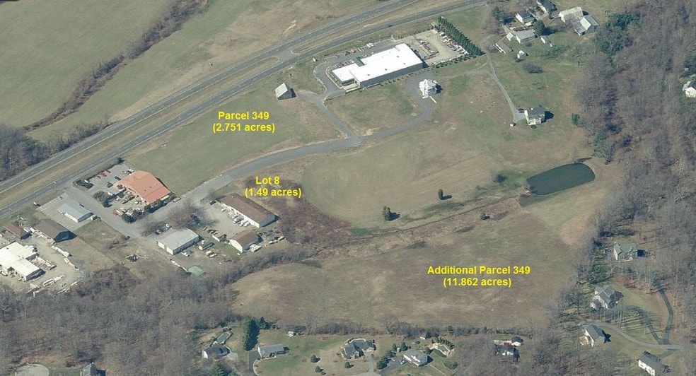 7615 Meadow Run Ln, Owings, MD for sale - Primary Photo - Image 1 of 8