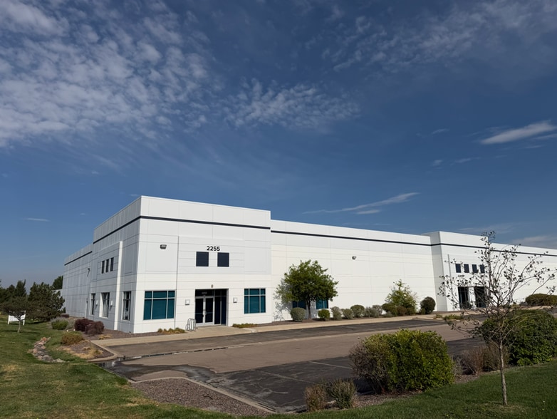 2255 N Pagosa St, Aurora, CO for lease - Building Photo - Image 2 of 12