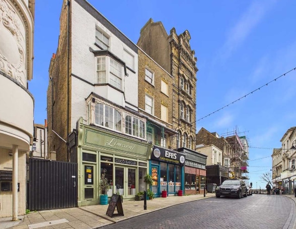 26 Harbour St, Ramsgate for sale - Primary Photo - Image 1 of 1