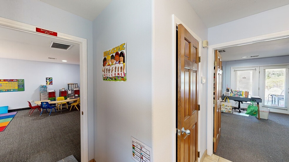 2545 S Torrey Pines Dr, Las Vegas, NV for sale - Matterport 3D Scan - Image 2 of 33