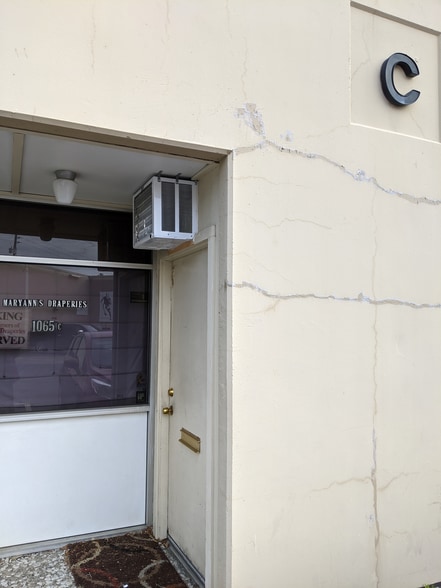 1061 Shary Cir, Concord, CA for lease - Building Photo - Image 3 of 4