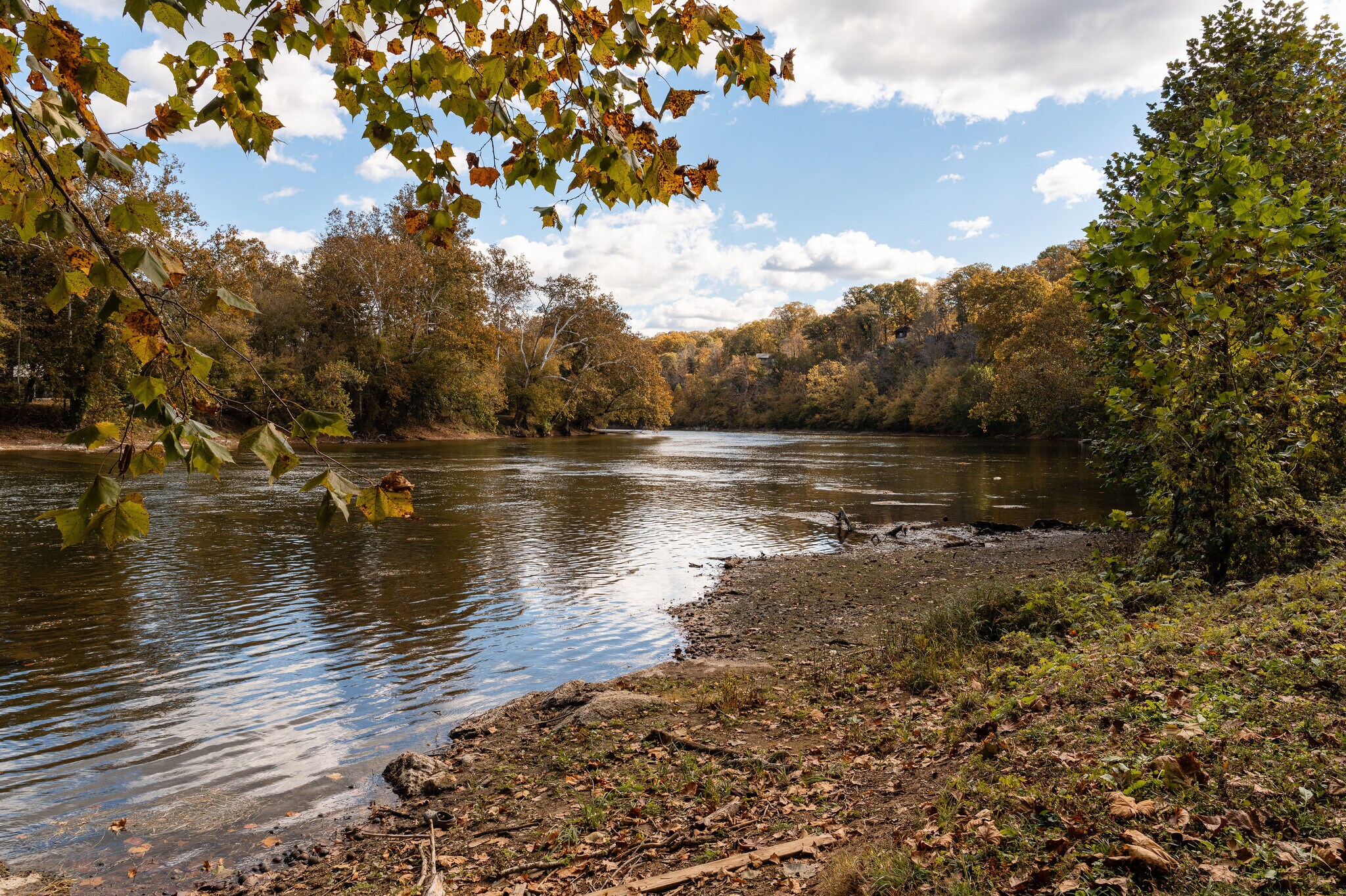 326 Thunderbird Rd, Front Royal, VA for sale Primary Photo- Image 1 of 45