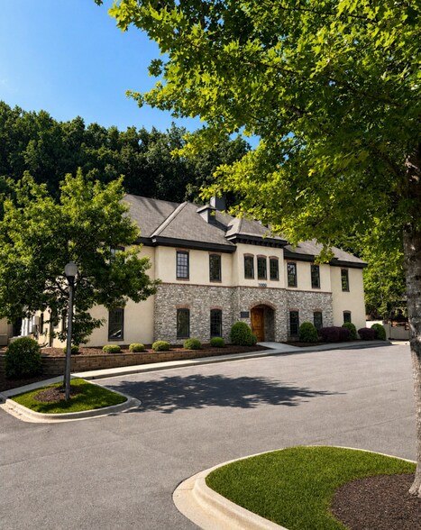 1000 Southlake Park, Birmingham, AL à vendre - Photo du bâtiment - Image 1 de 21
