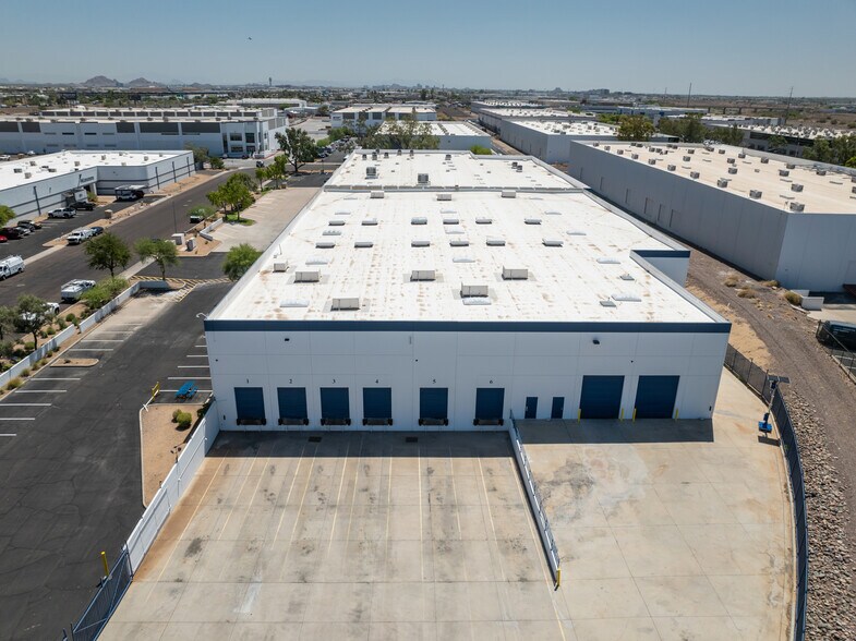 2434 S 10th St, Phoenix, AZ à louer - Photo du bâtiment - Image 2 de 10