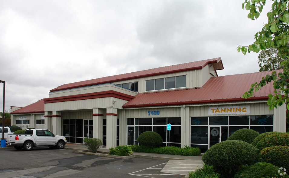 7430 Redwood Blvd, Novato, CA for lease - Building Photo - Image 2 of 4