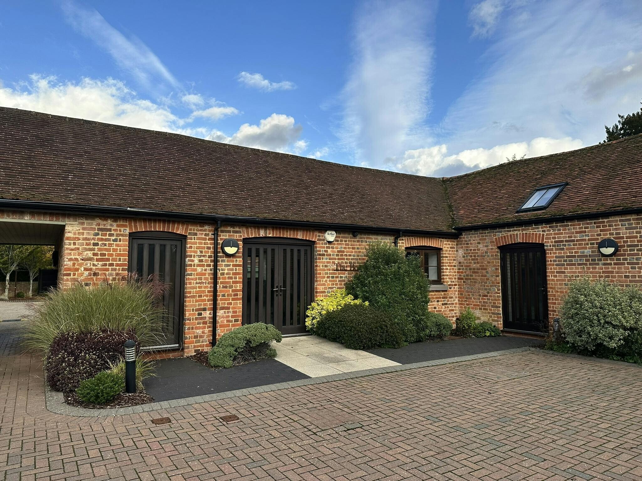 The Boathouse, Riverside Barns, Remenham Lane, Shiplake for lease Building Photo- Image 1 of 4