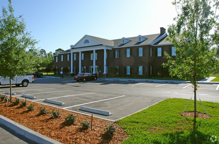 2461 W SR 426, Oviedo, FL for lease - Primary Photo - Image 1 of 14