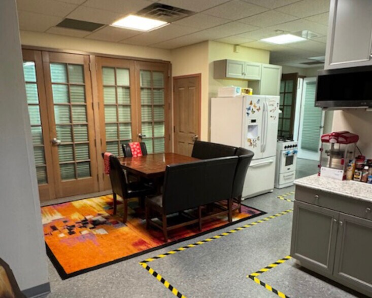 124 Siringo Rd, Santa Fe, NM for sale - Building Photo - Image 2 of 5