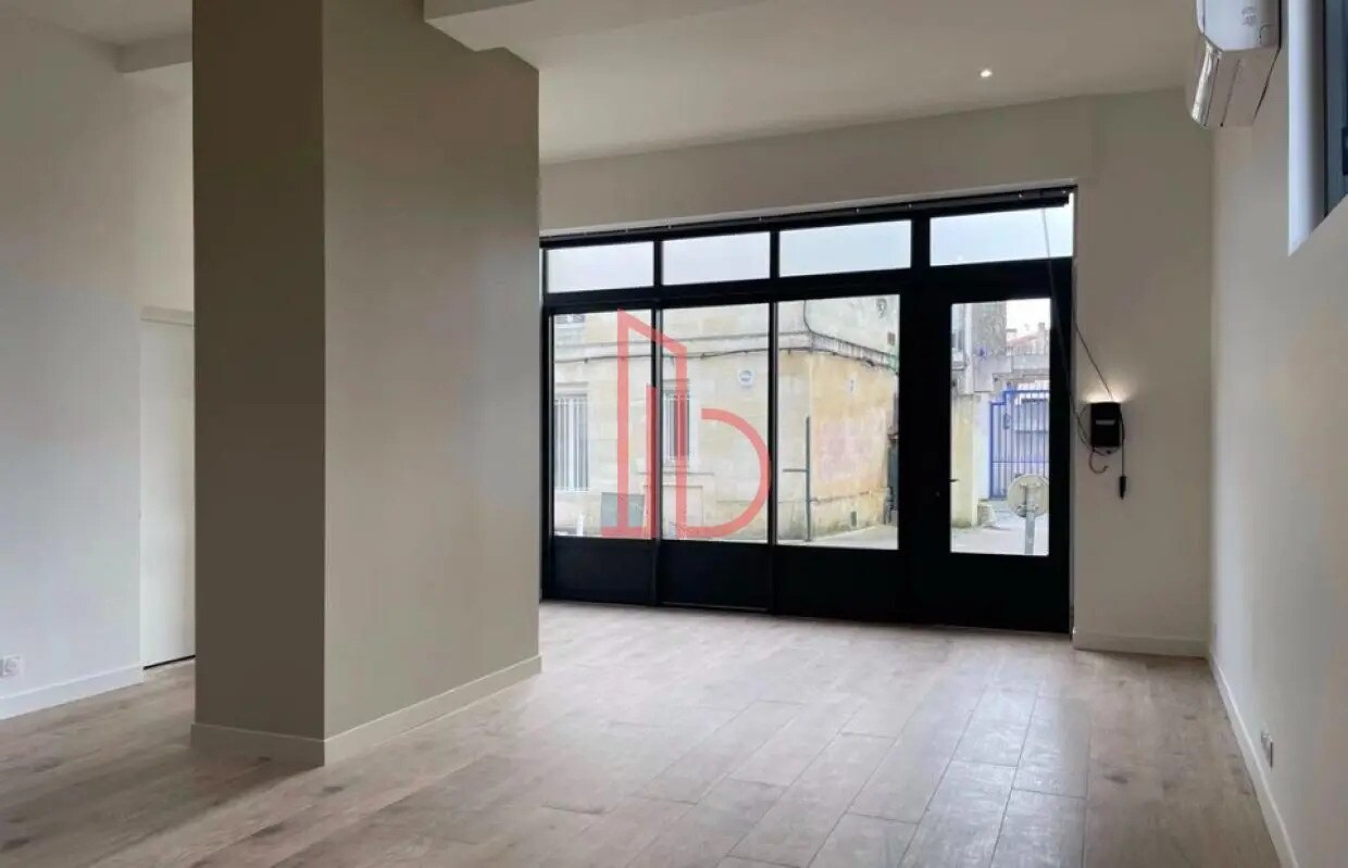 Office in Bordeaux for lease Interior Photo- Image 1 of 5
