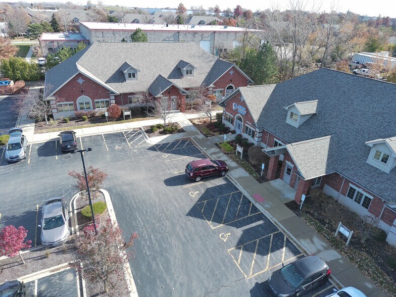 10741-10745 W 165th St, Orland Park, IL à vendre - Photo du bâtiment - Image 2 de 24