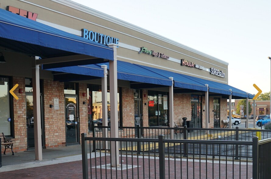 650 Roosevelt Rd, Glen Ellyn, IL à louer - Photo du bâtiment - Image 3 de 6