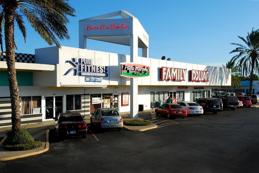 3800-4060 S Staples St, Corpus Christi, TX à louer - Photo du bâtiment - Image 2 de 11