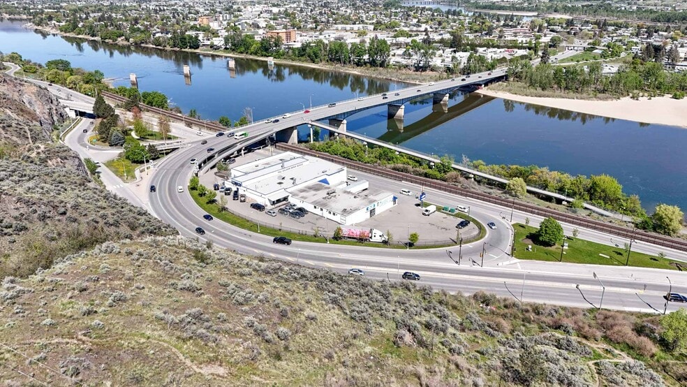 431 Victoria St W, Kamloops, BC à louer - Photo du bâtiment - Image 3 de 18