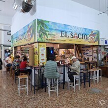 Retail in Madrid, Madrid for lease Interior Photo- Image 2 of 16