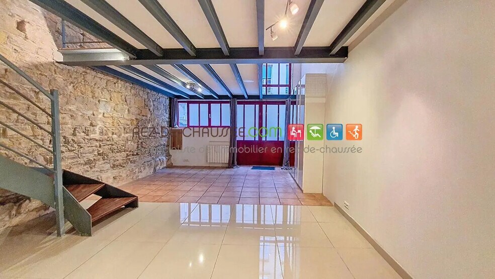 Office in Lyon for sale - Interior Photo - Image 3 of 8