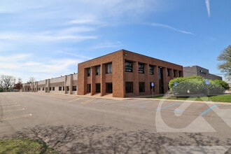 32535-32553 Schoolcraft Rd, Livonia, MI for lease Building Photo- Image 1 of 1