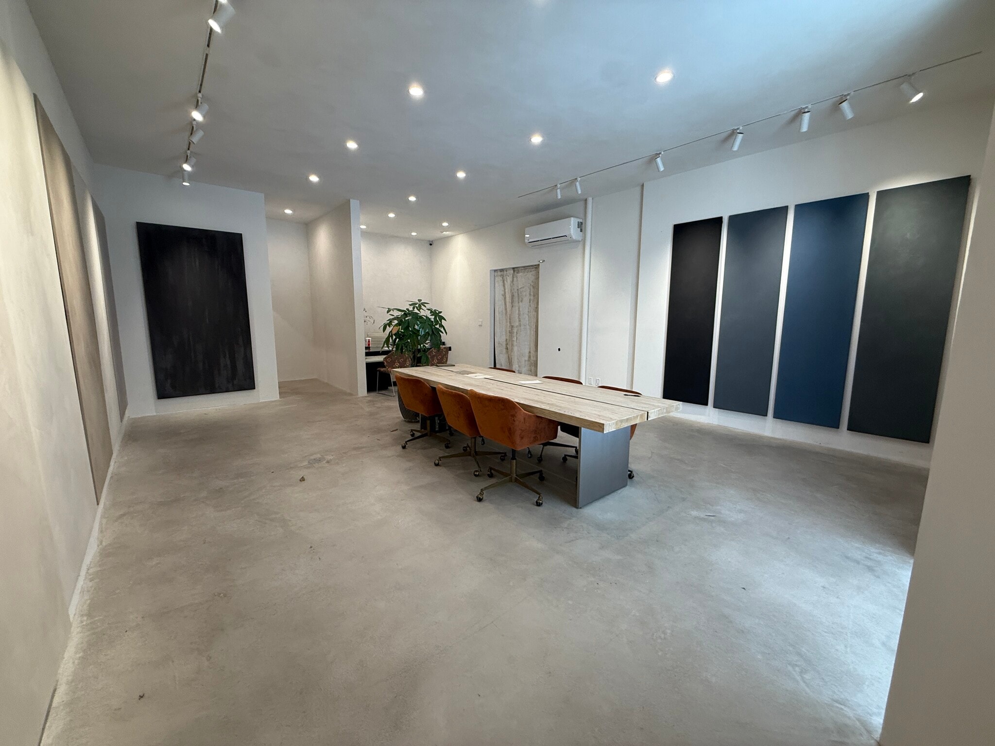 2075-2097 Laguna Canyon Rd, Laguna Beach, CA à louer Photo intérieure- Image 1 de 12