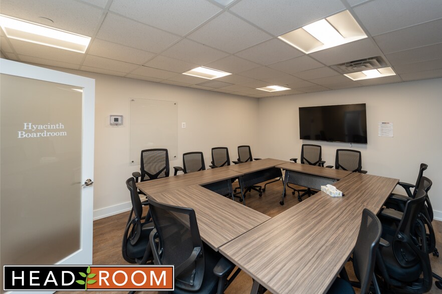 230 Sugartown Rd, Wayne, PA à louer - Photo intérieure - Image 3 de 26