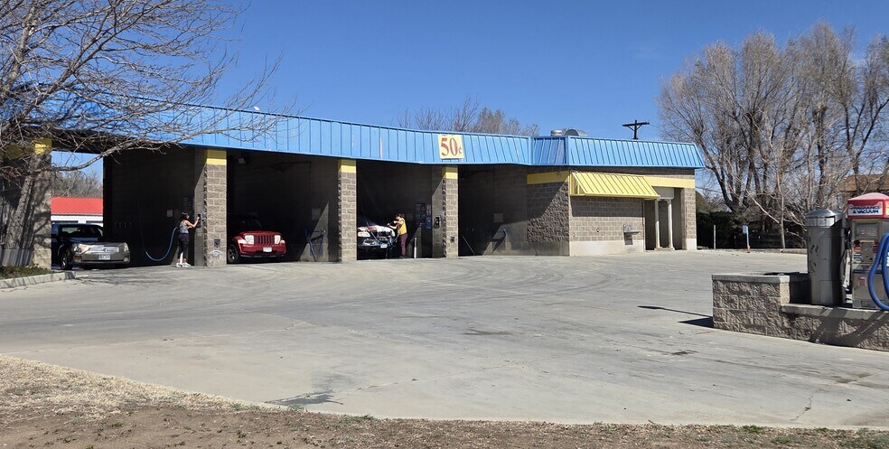 404 Vinita Pl, Pueblo, CO à vendre - Photo du bâtiment - Image 2 de 4